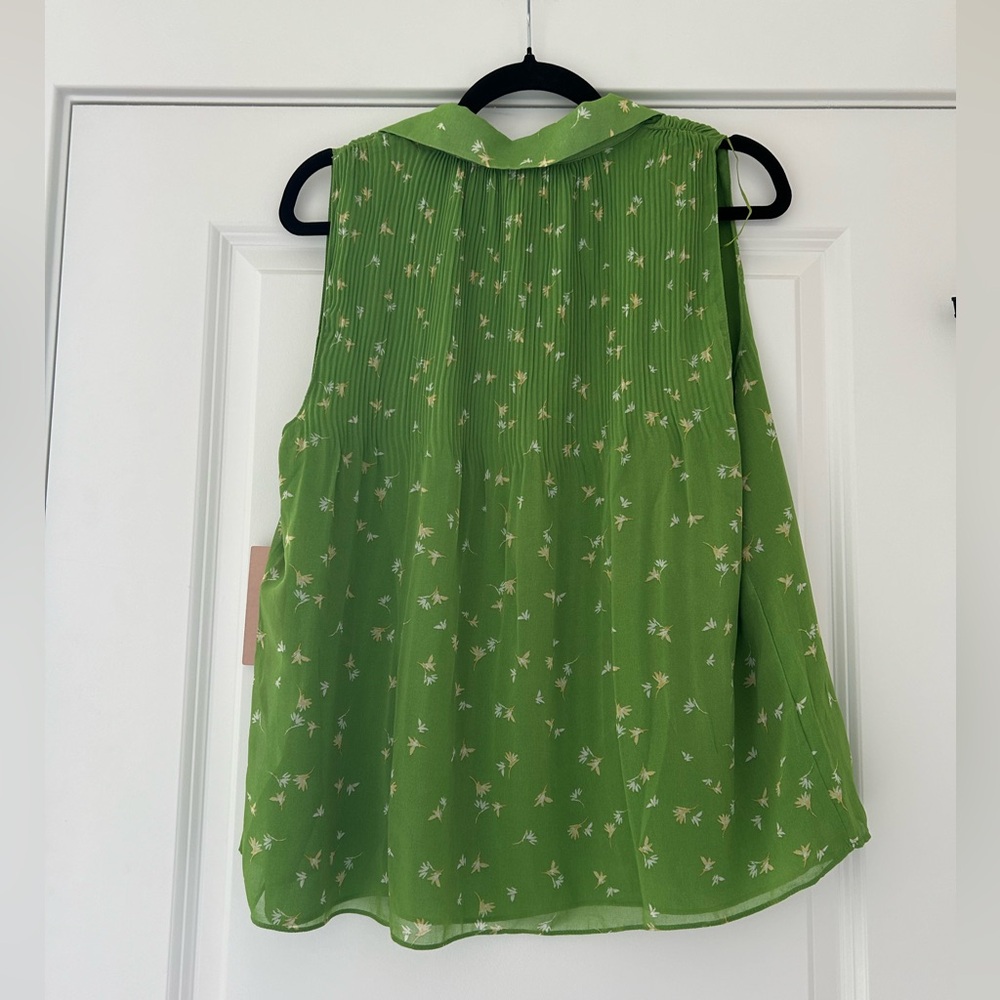 Halogen Collared Sleeveless Green Floral Top - Picture 6 of 6